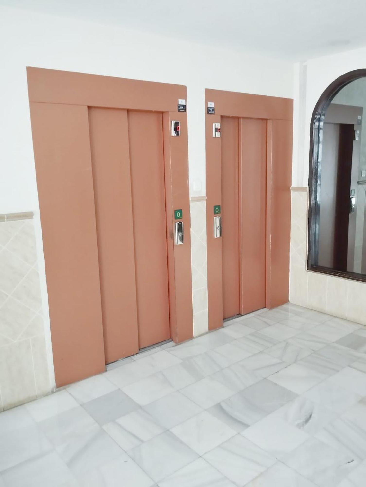 Room In Shared Apartment With Parking Almunecar Ngoại thất bức ảnh